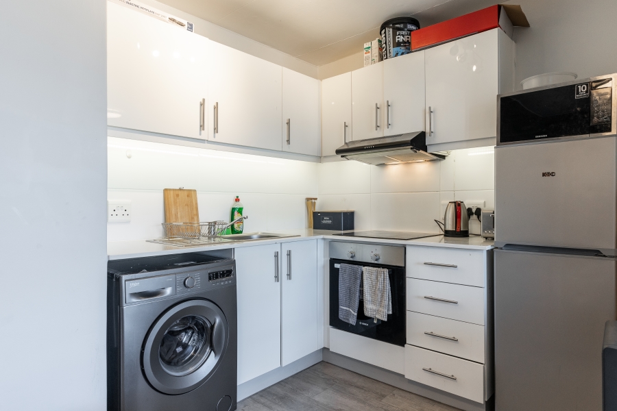 To Let 2 Bedroom Property for Rent in Observatory Western Cape